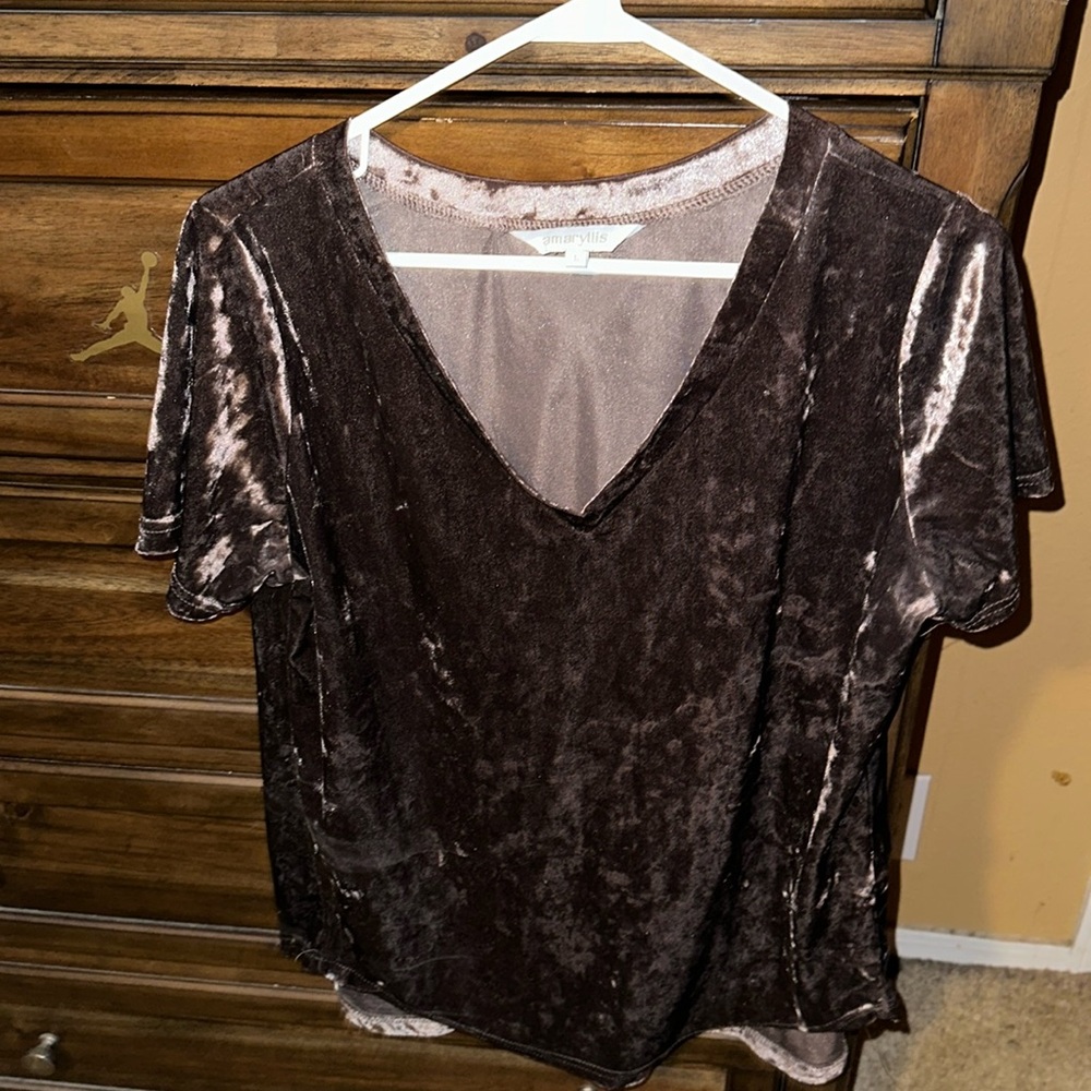 Short sleeve v neck